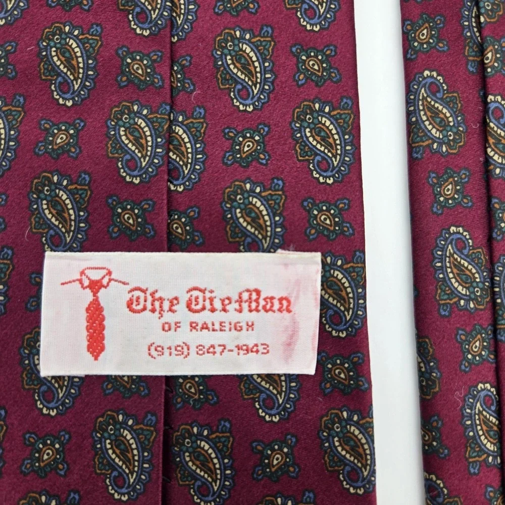 Vintage Paisley Silk Neck Tie Mens Burgundy‎ Classic Boutique Dress Tie